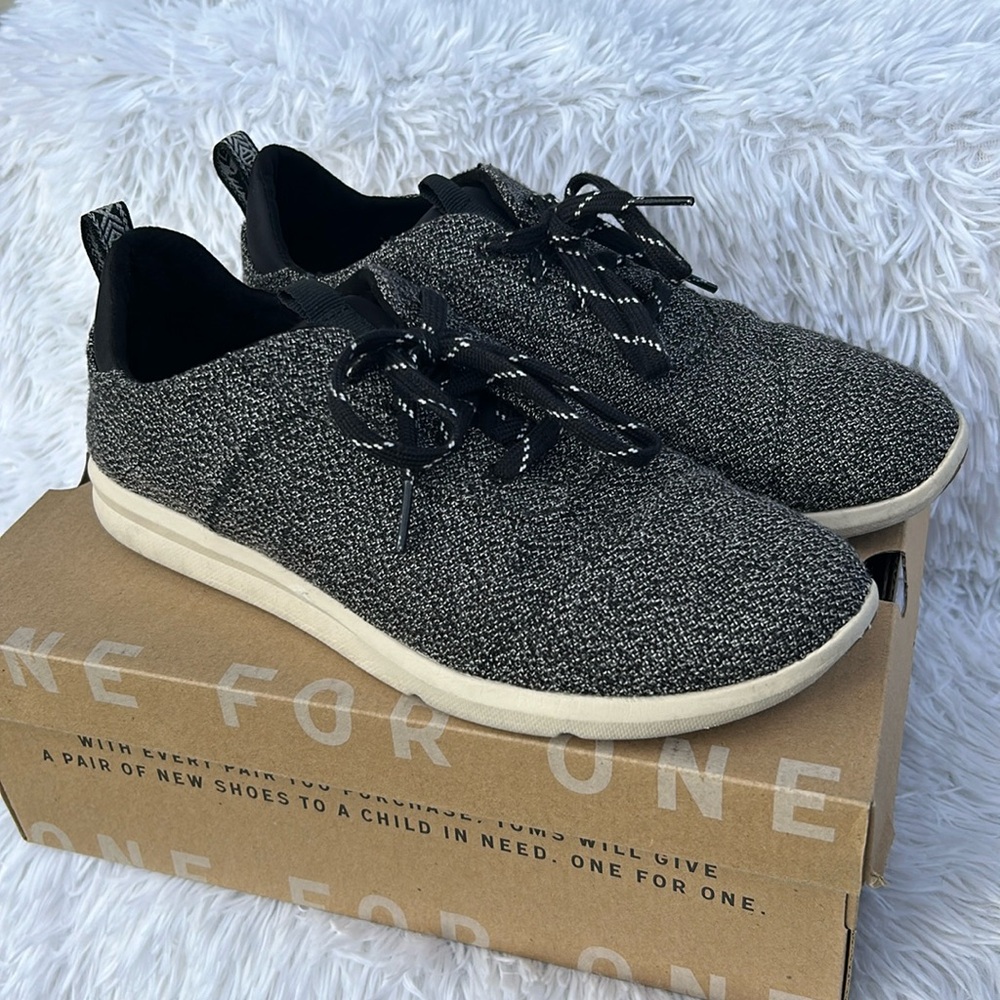 Toms Cabrillo Black and White Terry Cloth Lace Up Sneaker Tennis Shoe Size 8.5 - Picture 2 of 12